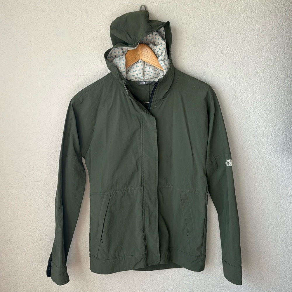 NORTH FACE Olive Green Shell XS women’s or girls